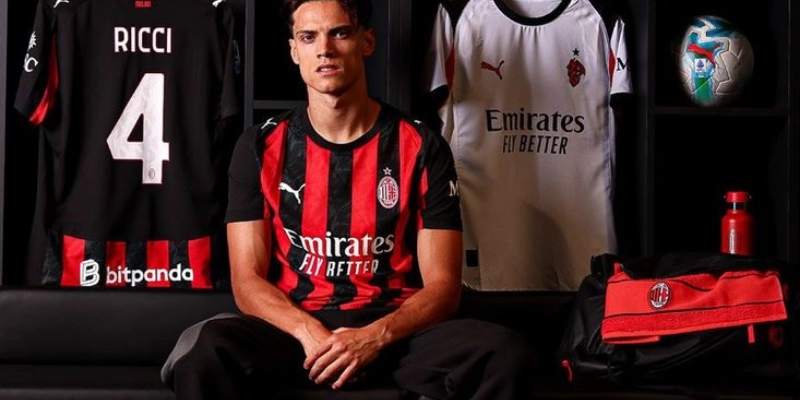 AC Milan: Lịch Sử, Thành Tích Và Sức Mạnh Của Biểu Tượng Bóng Đá Ý 3 AC Milan