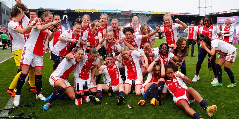 Ajax Amsterdam: Lịch Sử, Phong Cách Và Ảnh Hưởng Đến Bóng Đá Thế Giới 3 Ajax Amsterdam