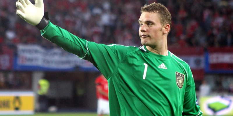 Manuel Neuer: Huyền Thoại Thủ Môn Thay Đổi Bóng Đá Hiện Đại 4 Manuel Neuer