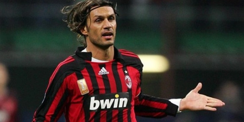 Paolo Maldini: Biểu Tượng Thép Của AC Milan Và Bóng Đá Thế Giới 2 Paolo Maldini